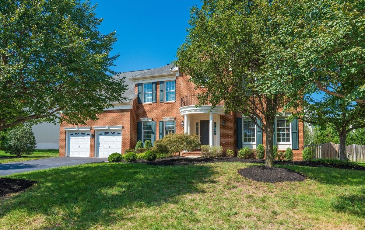 43629 Lucketts Bridge Circle, Ashburn, VA 20148